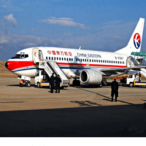 连城冠豸山空运航空快运业稳步发展的原因是什么？